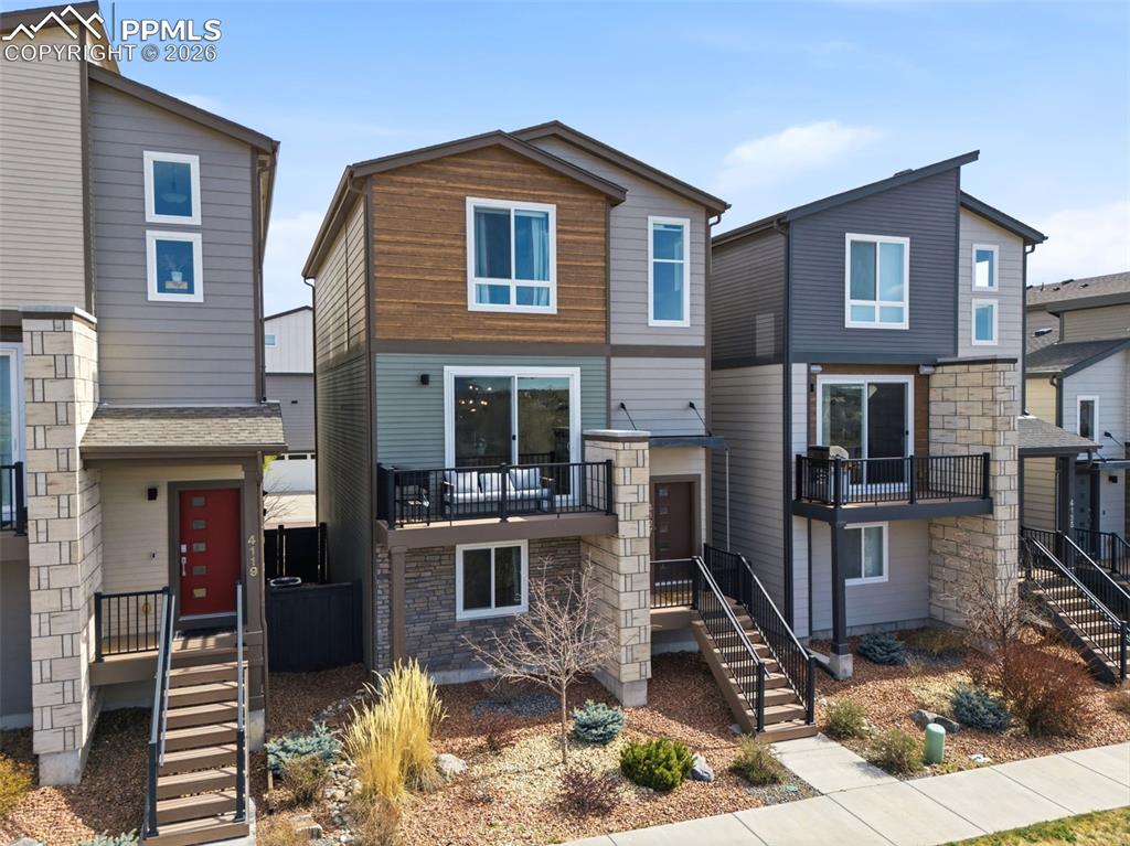 Image 1 of 49: Front of Structure