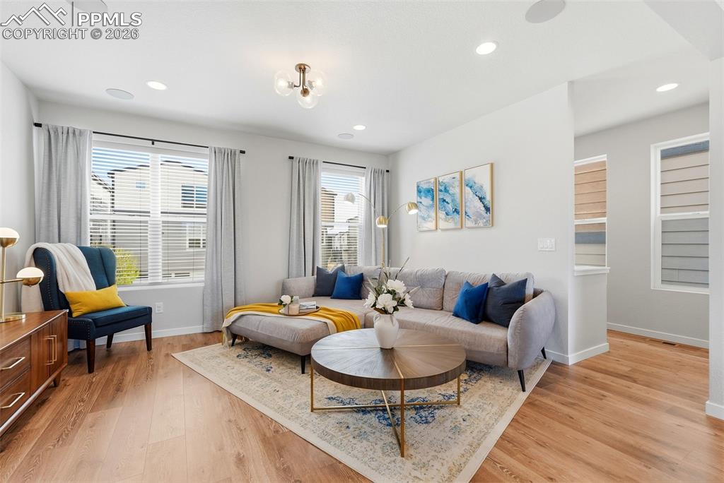 Image 19 of 49: Living Room