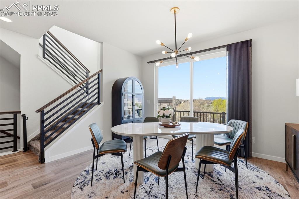 Image 9 of 49: Dining Area