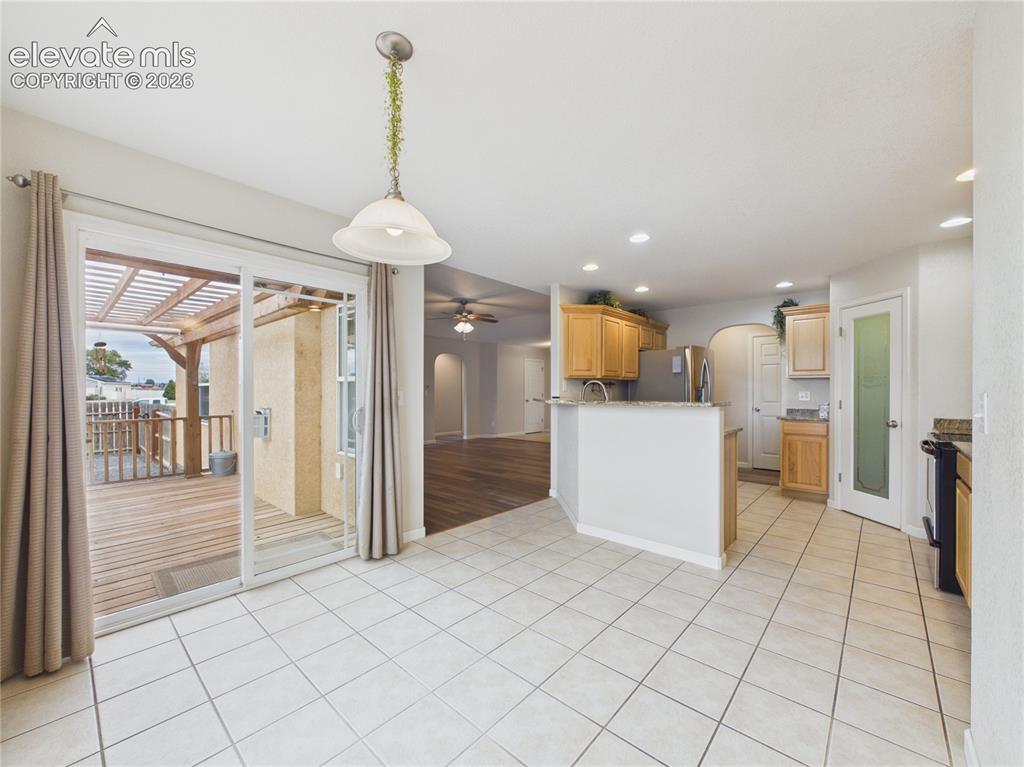 Image 11 of 41: Kitchen