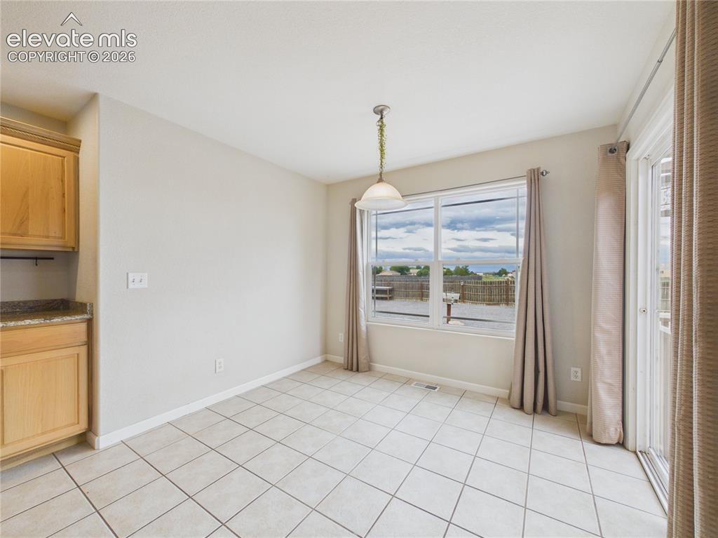 Image 12 of 41: Dining Area