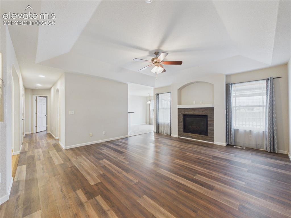 Image 6 of 41: Living Room