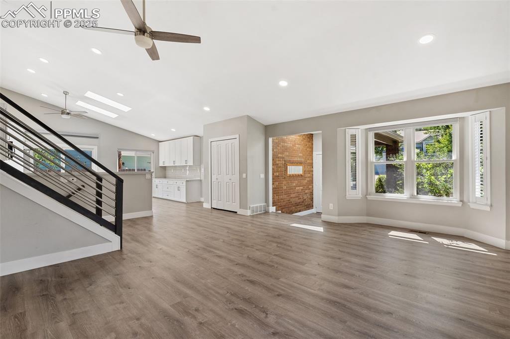 Image 6 of 29: Living Room