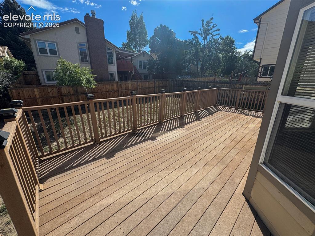 Image 47 of 50: Deck