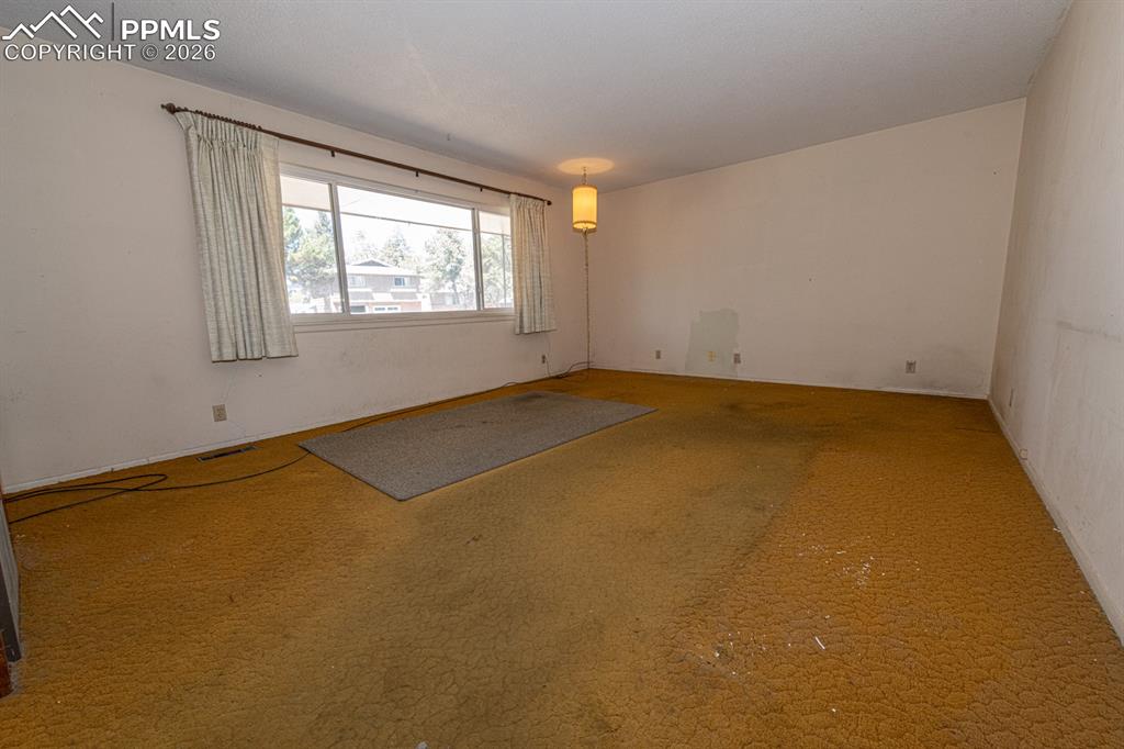 Image 11 of 41: living room