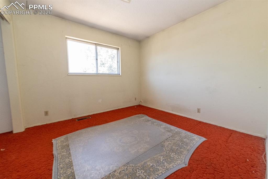 Image 19 of 41: bedroom 2