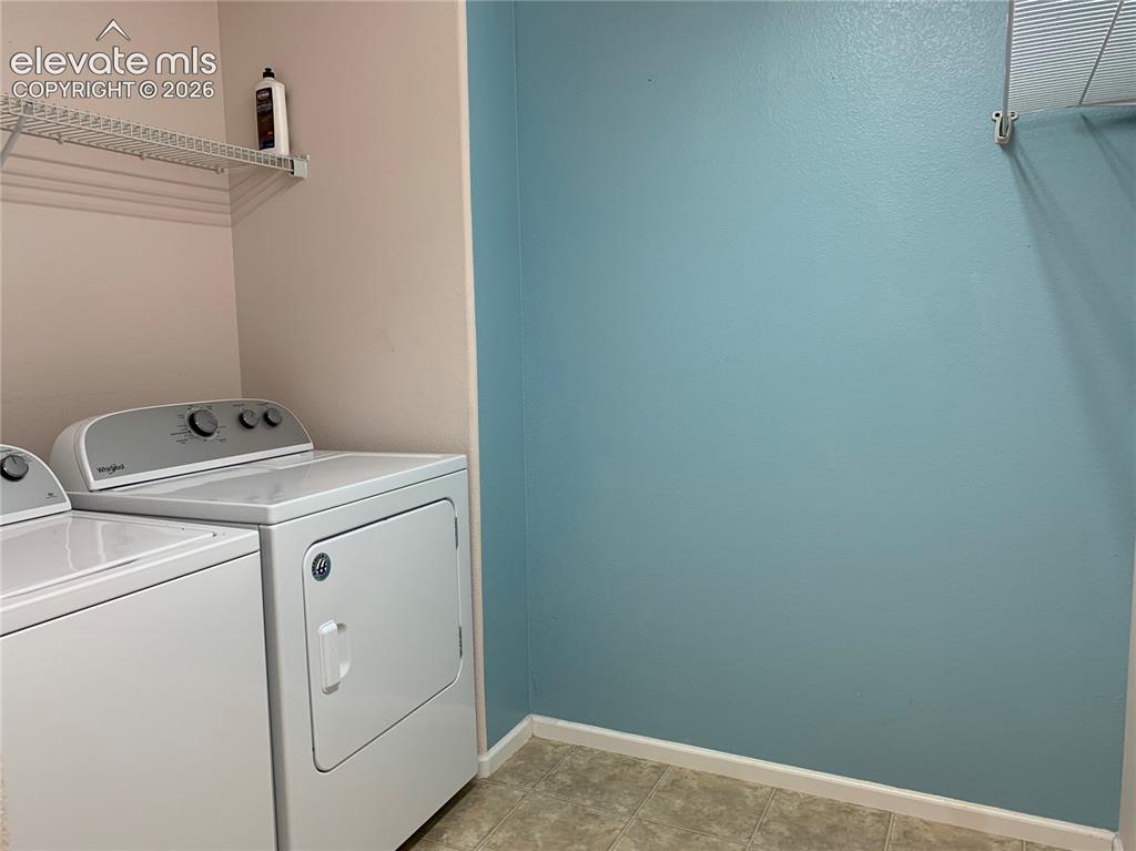 Image 8 of 12: Laundry