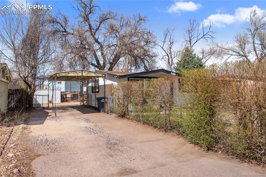 Image 2 of 31: Back of Structure