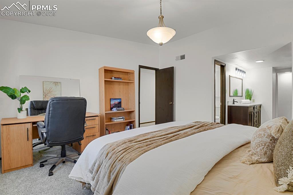 Image 16 of 33: Bedroom