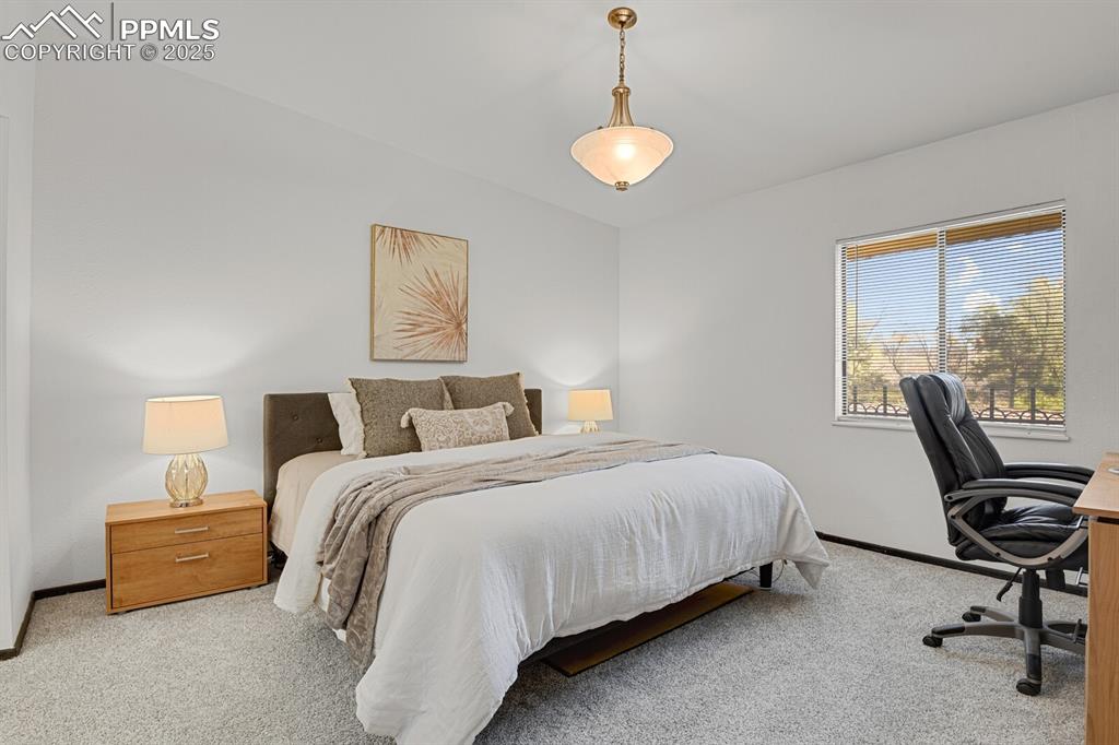 Image 17 of 33: Bedroom