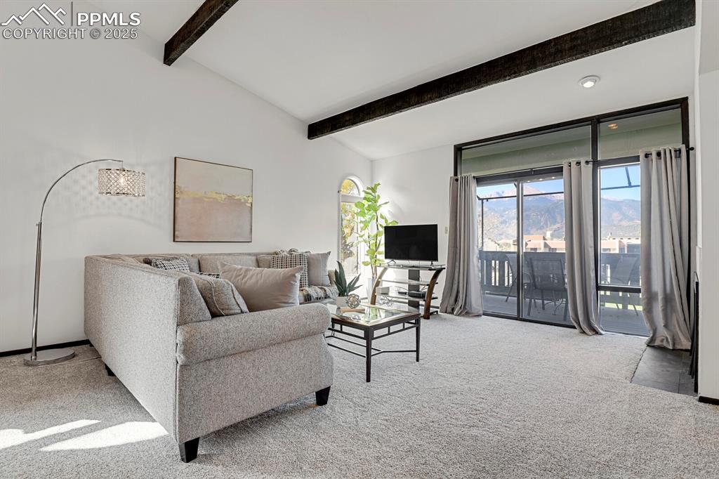 Image 4 of 33: Living Room