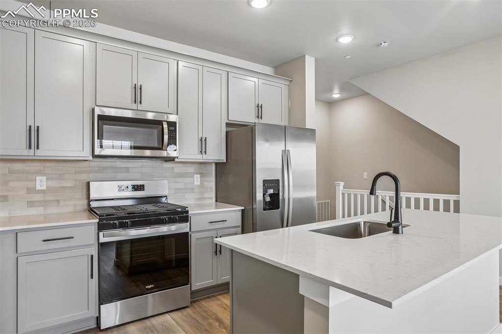 Image 2 of 24: Kitchen