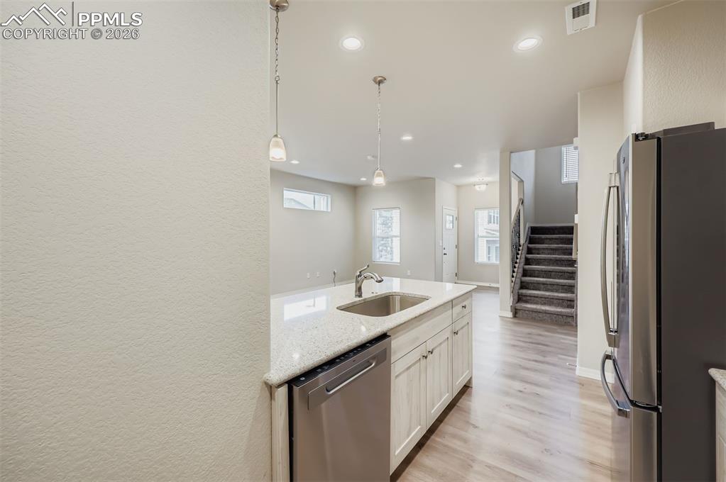 Image 10 of 29: Kitchen