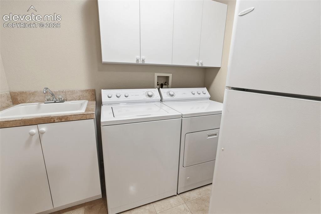 Image 33 of 47: Main Level Laundry