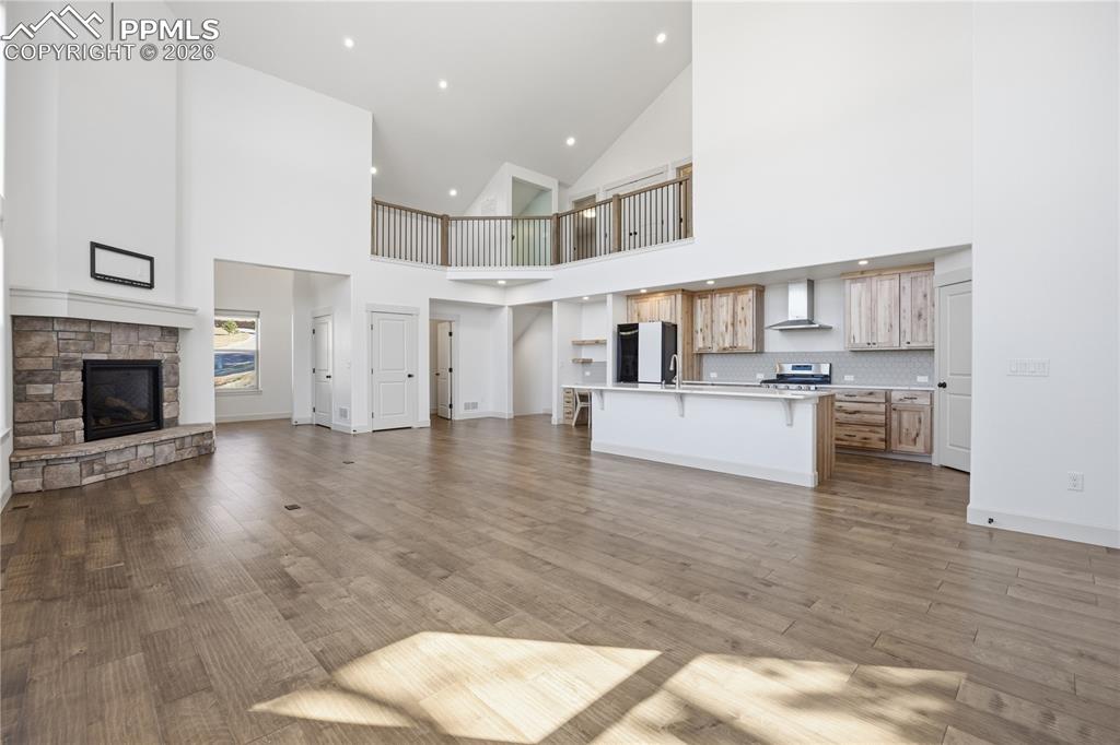 Image 12 of 44: No Description Available