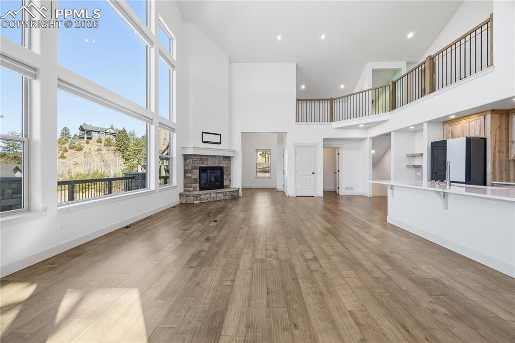 Image 3 of 44: No Description Available