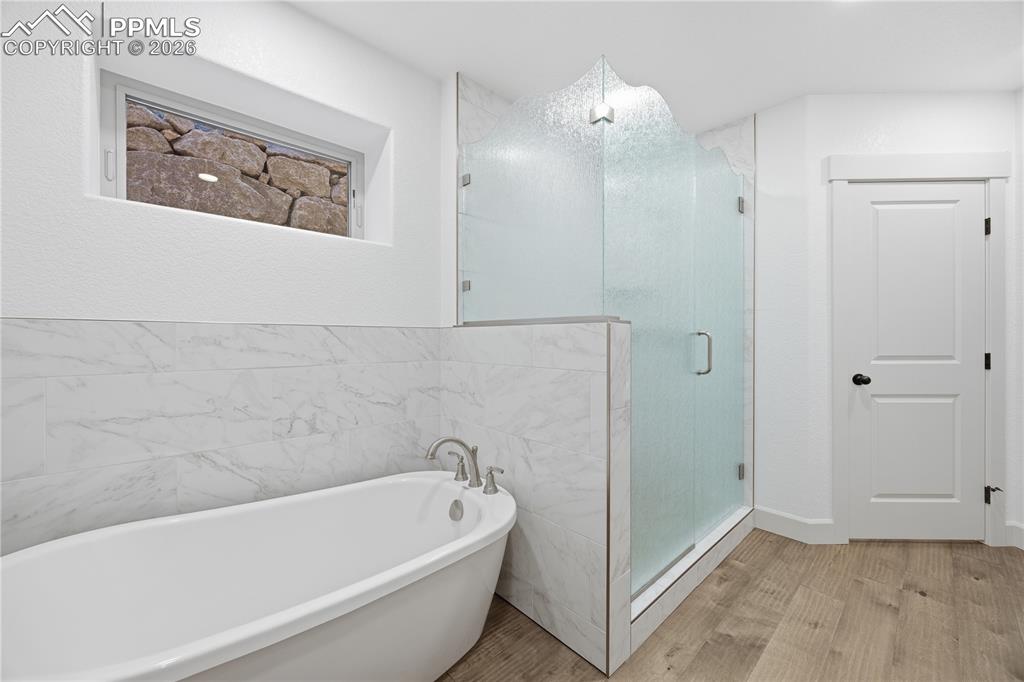 Image 33 of 44: No Description Available