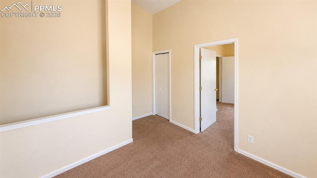 Image 5 of 18: Loft