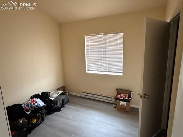 Image 8 of 18: Bedroom
