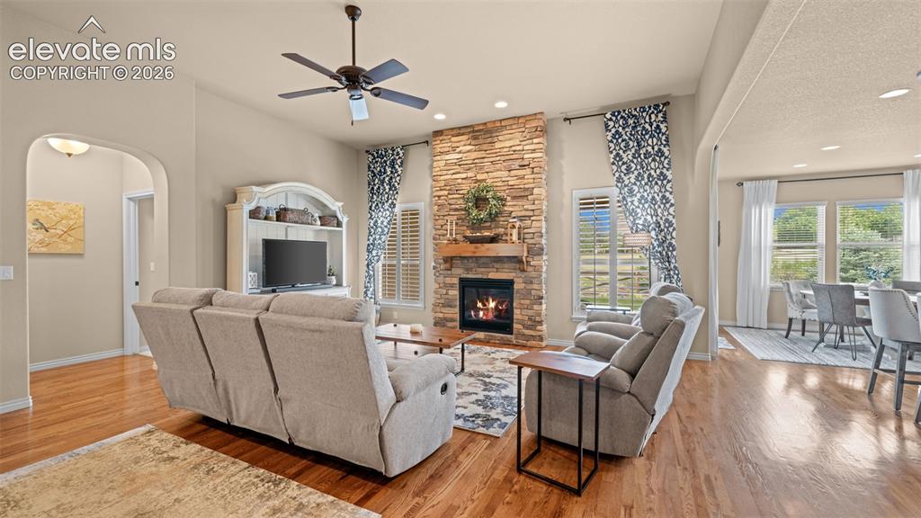 Image 10 of 45: Living Room