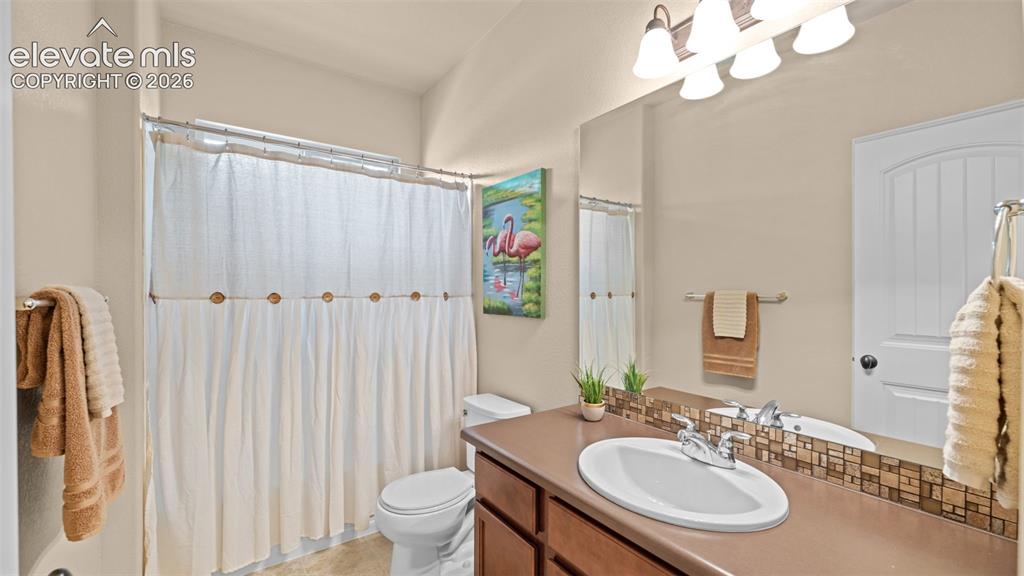 Image 9 of 45: Bathroom