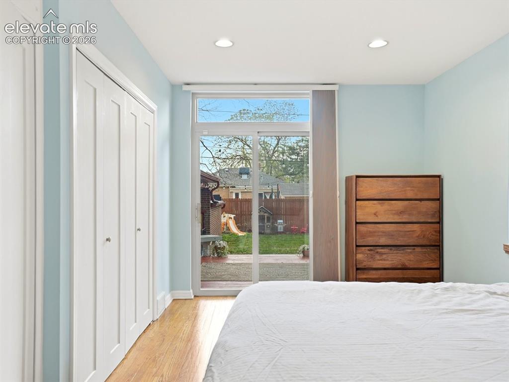 Image 14 of 41: Bedroom