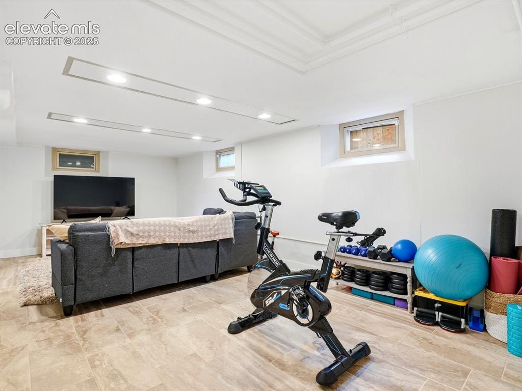 Image 24 of 41: Exercise Room