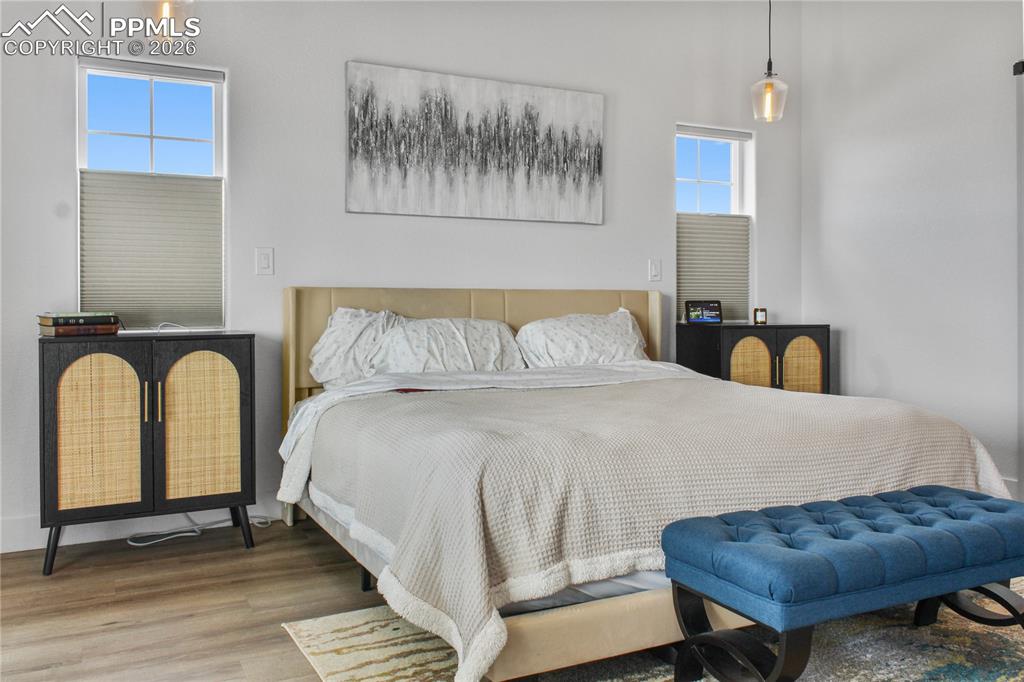 Image 13 of 34: Bedroom