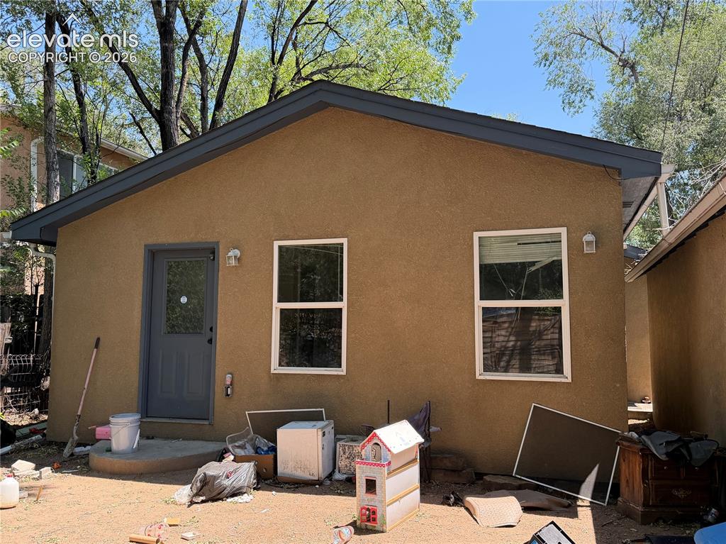 Image 3 of 32: Front of Structure