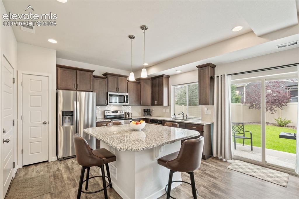 Image 14 of 48: Kitchen