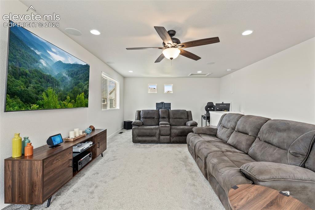 Image 33 of 48: Living Room