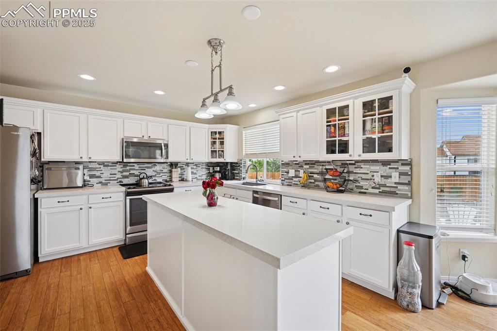 Image 7 of 35: Kitchen