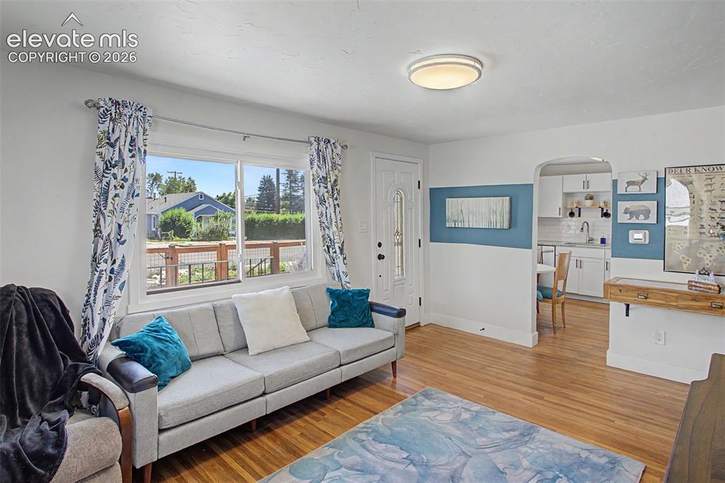 Image 9 of 15: Living Room