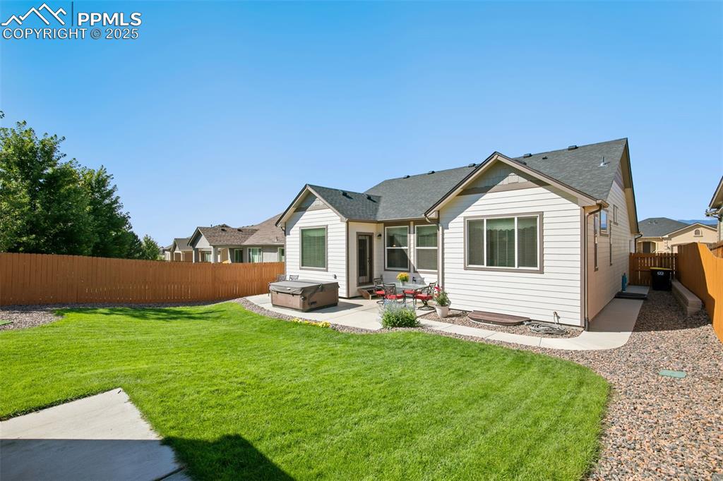 Image 41 of 43: Back of Structure