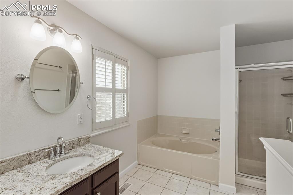 Image 25 of 50: Master Bathroom