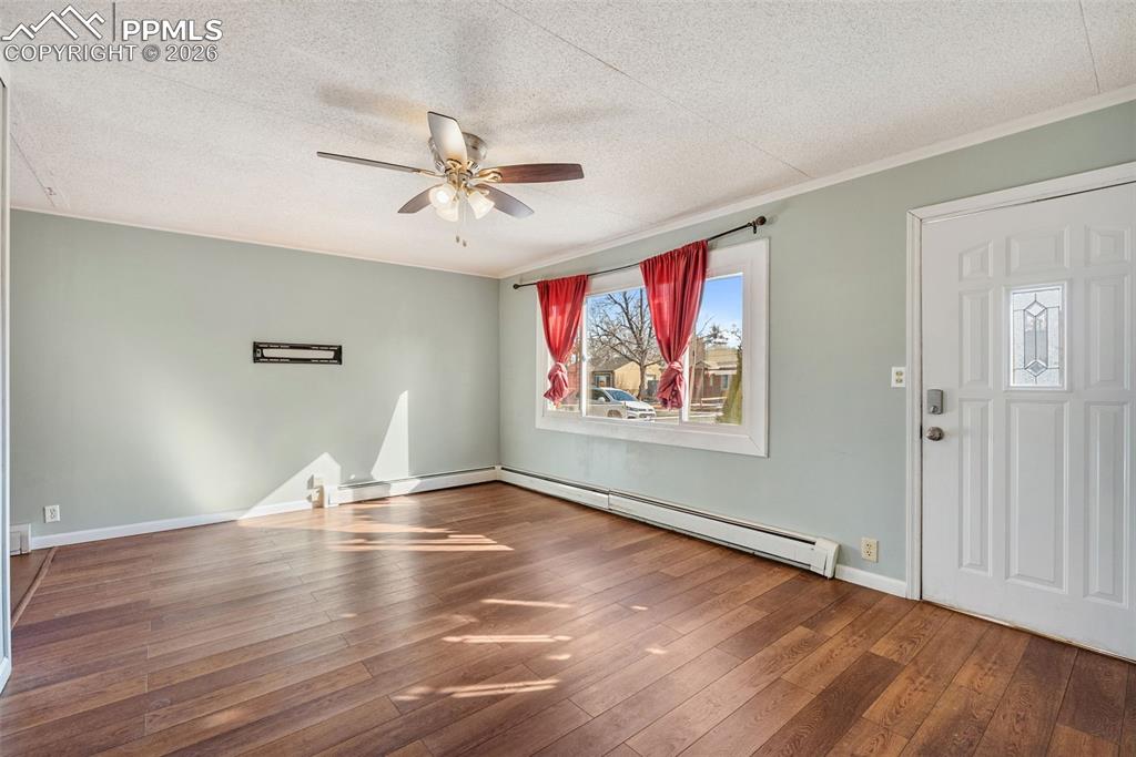 Image 7 of 44: Entry