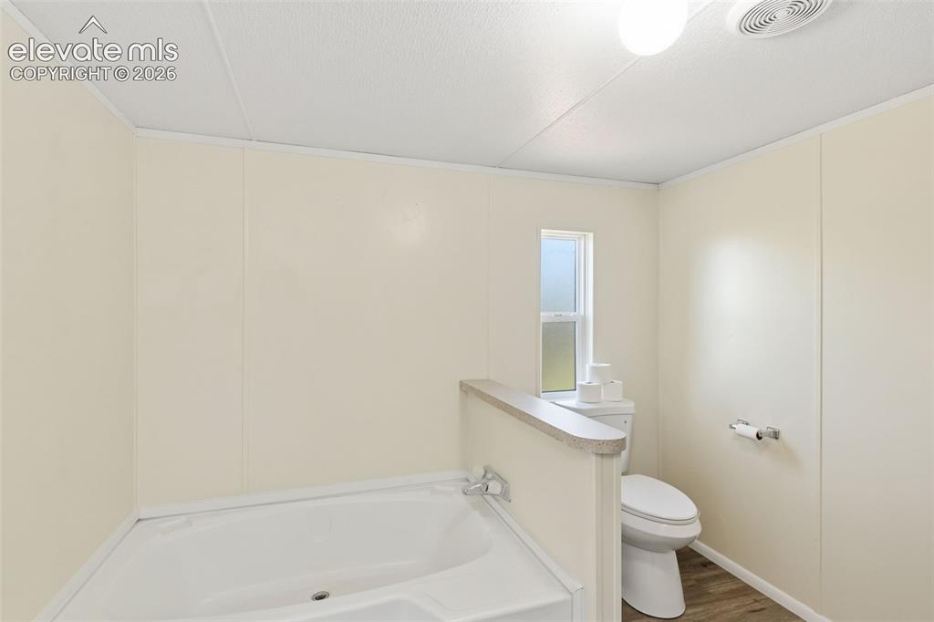Image 16 of 28: Master Bathroom