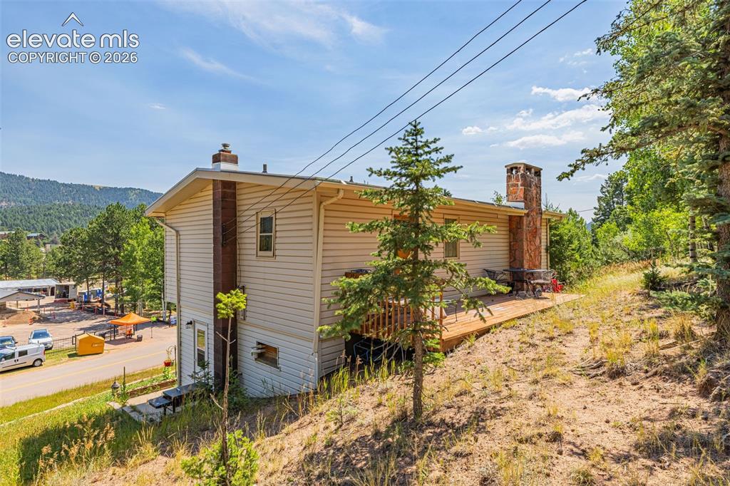 Image 19 of 28: Side of Structure
