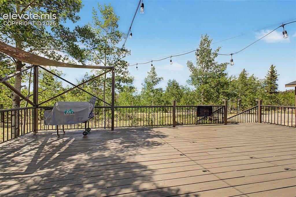 Image 10 of 48: Deck