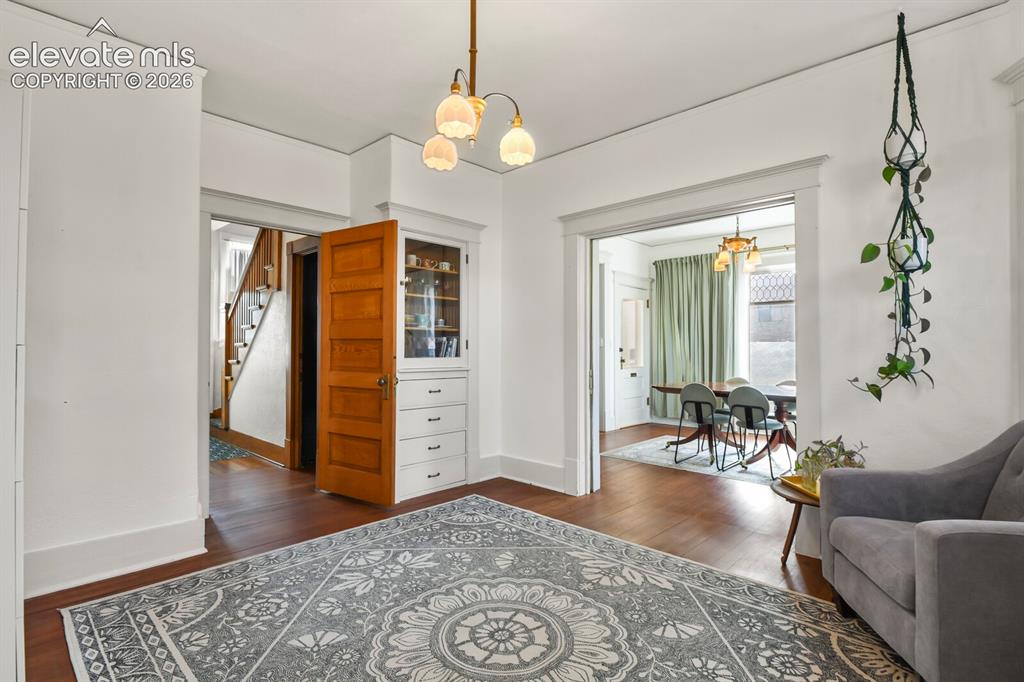 Image 11 of 36: Sitting Room