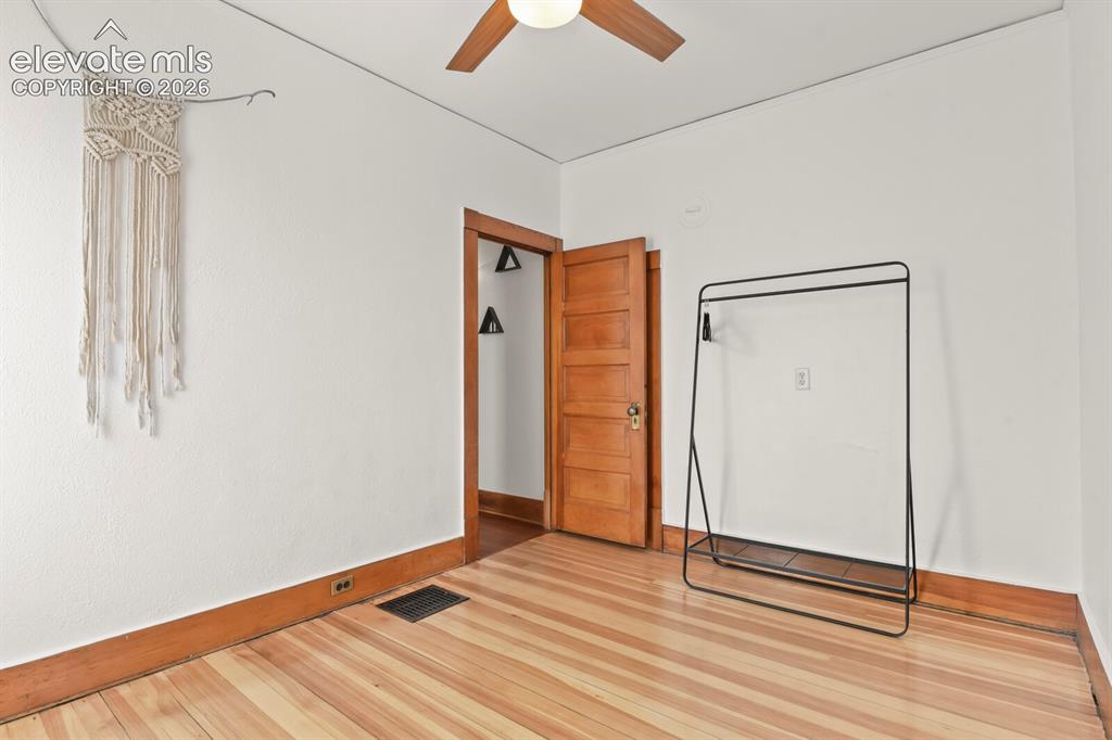 Image 13 of 36: Main level bedroom