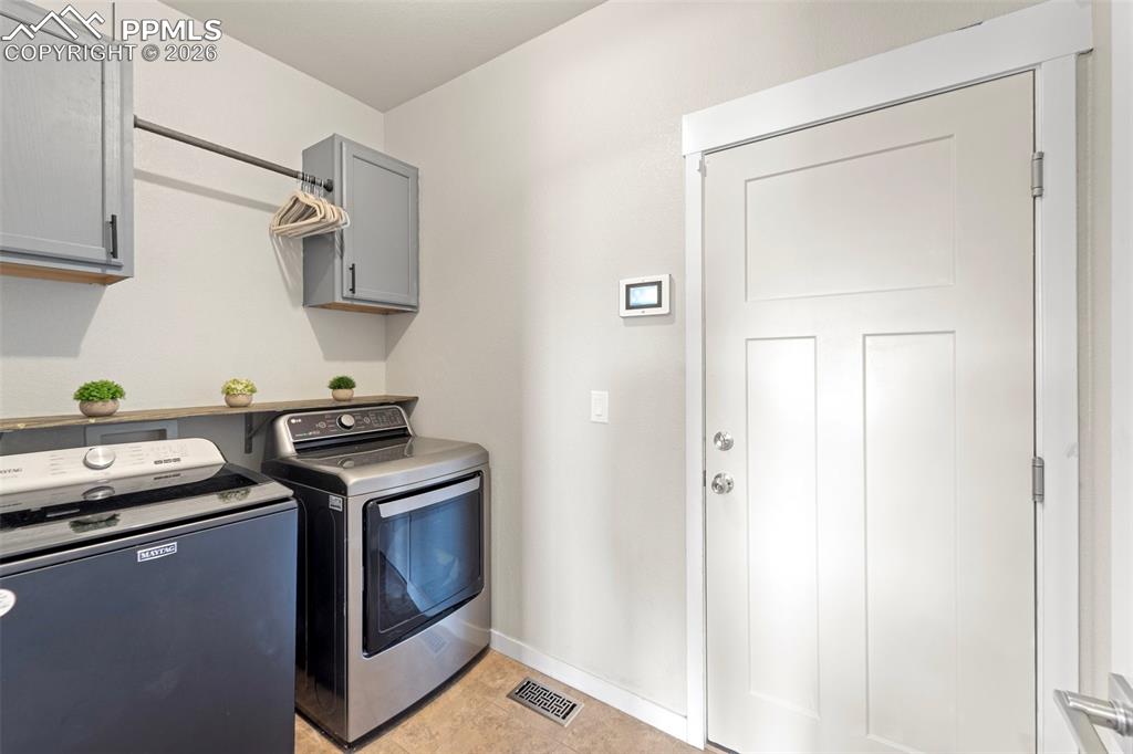 Image 19 of 42: Laundry