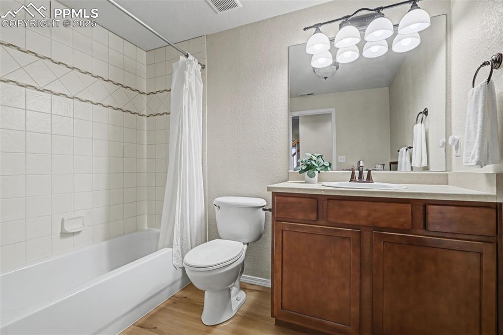 Image 18 of 27: No Description Available