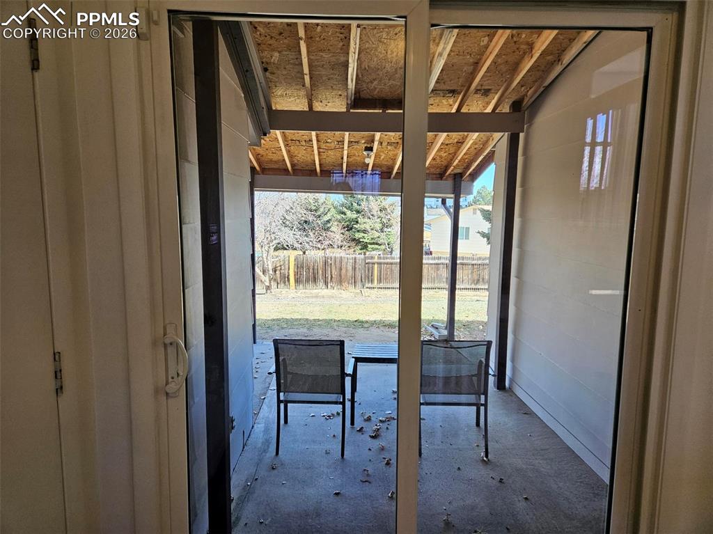 Image 26 of 35: Entry to backyard