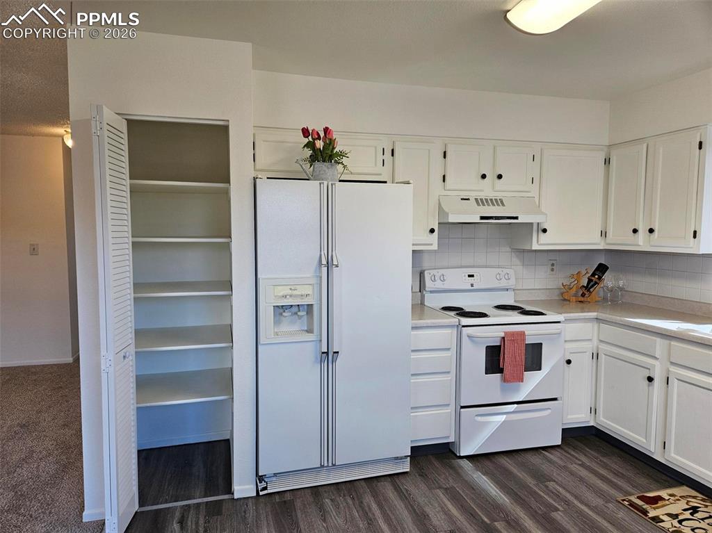 Image 9 of 35: Kitchen - Pantry