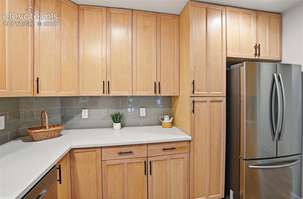 Image 11 of 45: Kitchen
