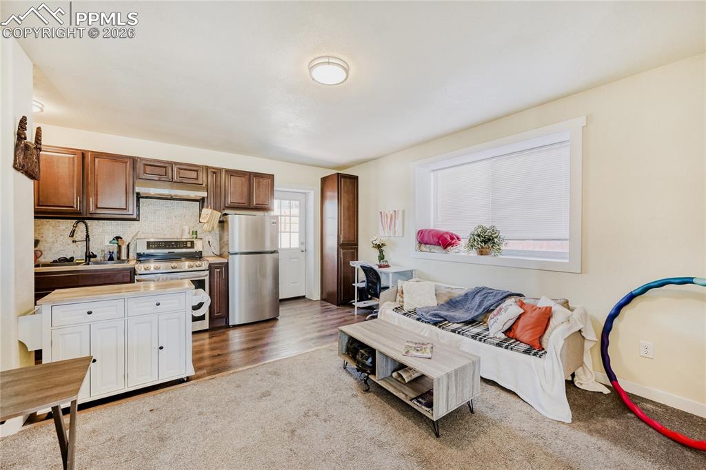 Image 11 of 34: Living Room