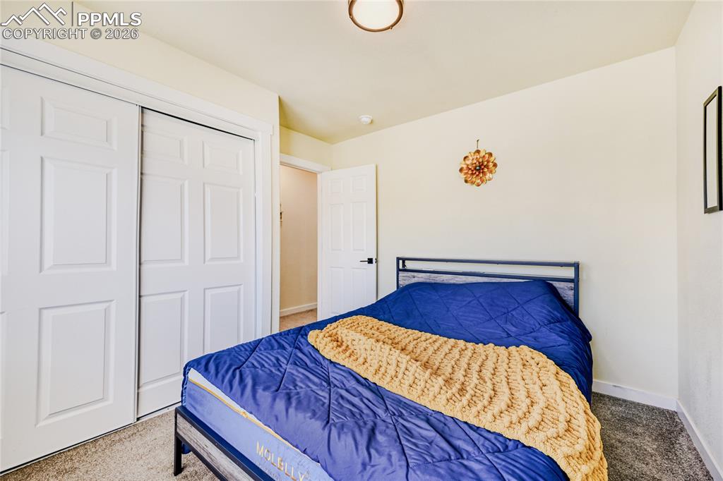 Image 13 of 34: Bedroom