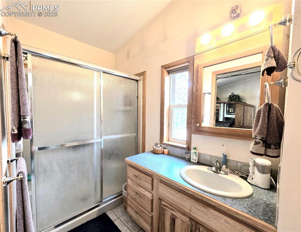 Image 22 of 50: Separate shower and vanity from toilet in 1/2 bath