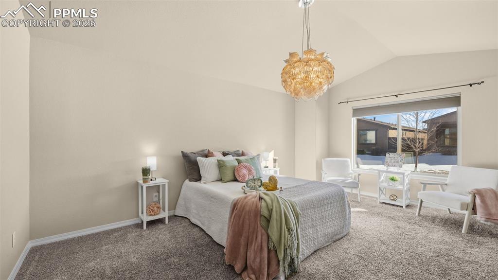 Image 22 of 47: Bedroom